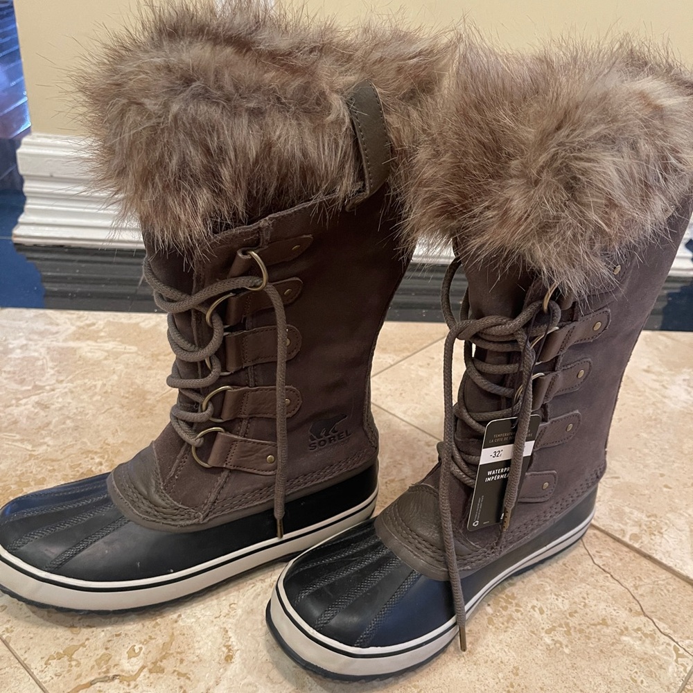 NWT Sorel Joan of Arctic waterproof boots
